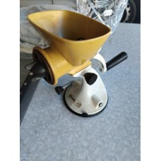 BONG 702 Manual Coffee Grinder – Vintage Mid-Century German Design