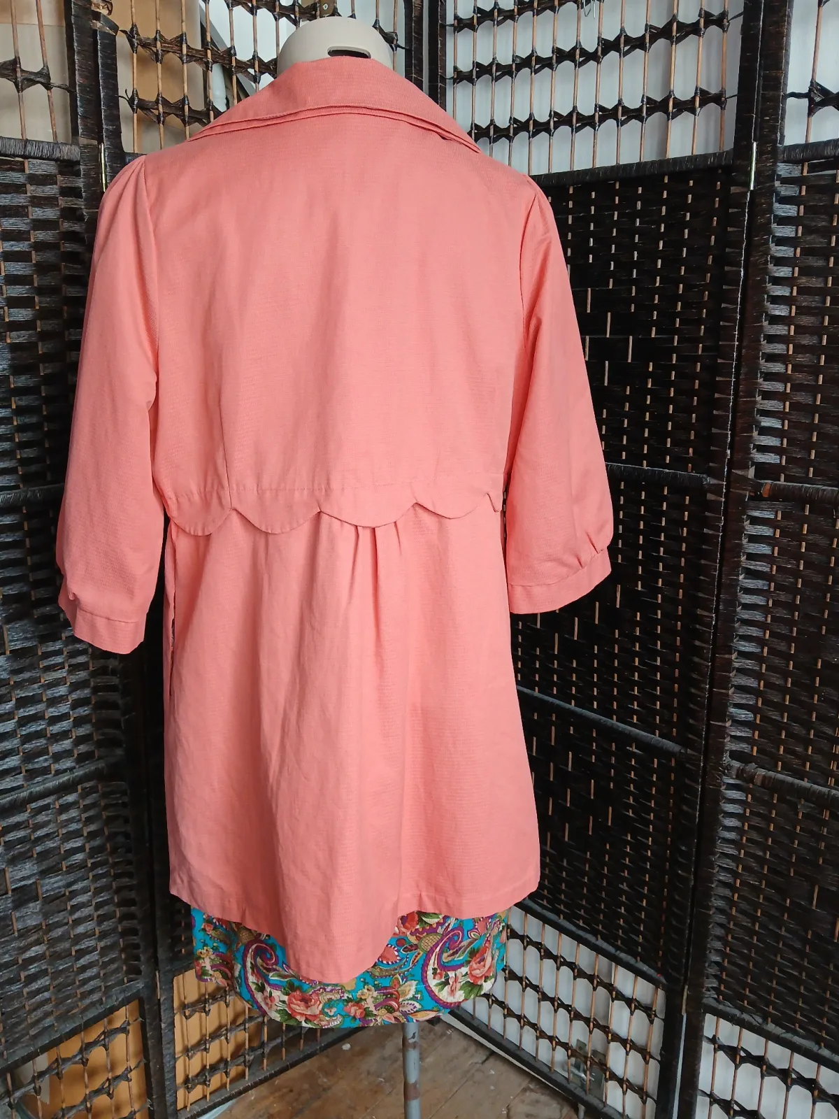 Coral Textured Coat Jacket Puff Sleeve Scallop Detail A/Wear Size M