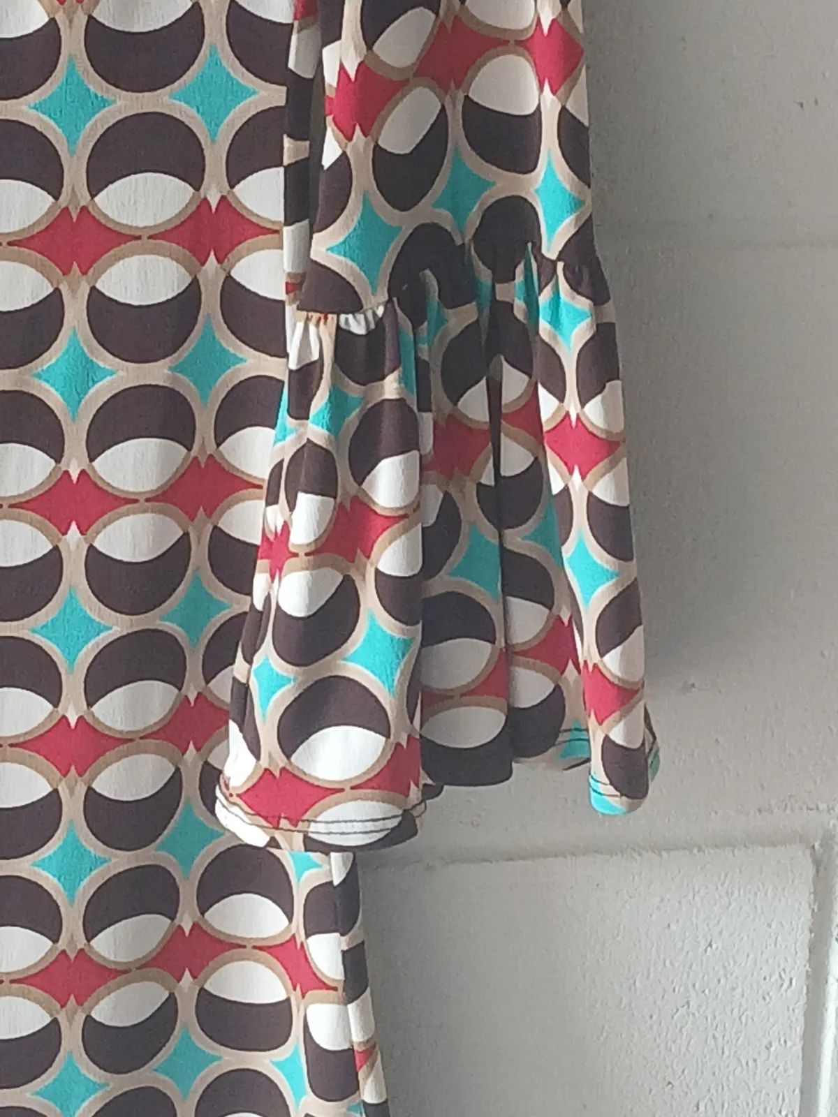 Speachless Geometric Print Dress Size M Y2K Retro Ruffle Sleeve Stretch
